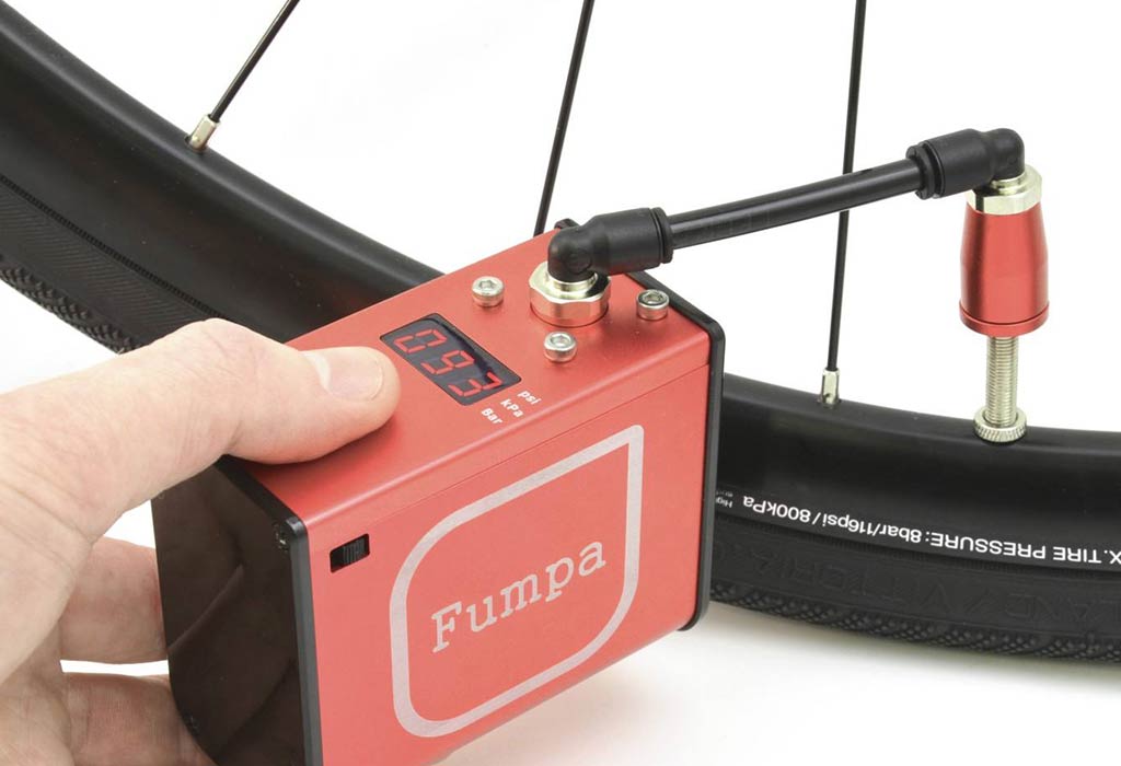 Portable electric bicycle pump – the Fumpa Is a super Mini!